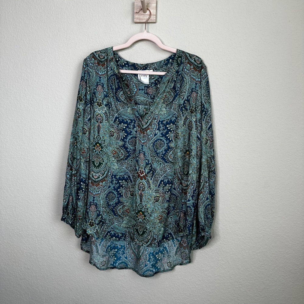 Finley Teal Paisley Medallion High Low Blouse XL Made‎ in USA Split Neck